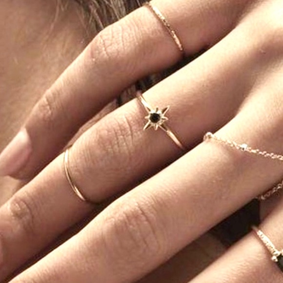 Gold Black Onyx Starburst Ring - Picture 6 of 9